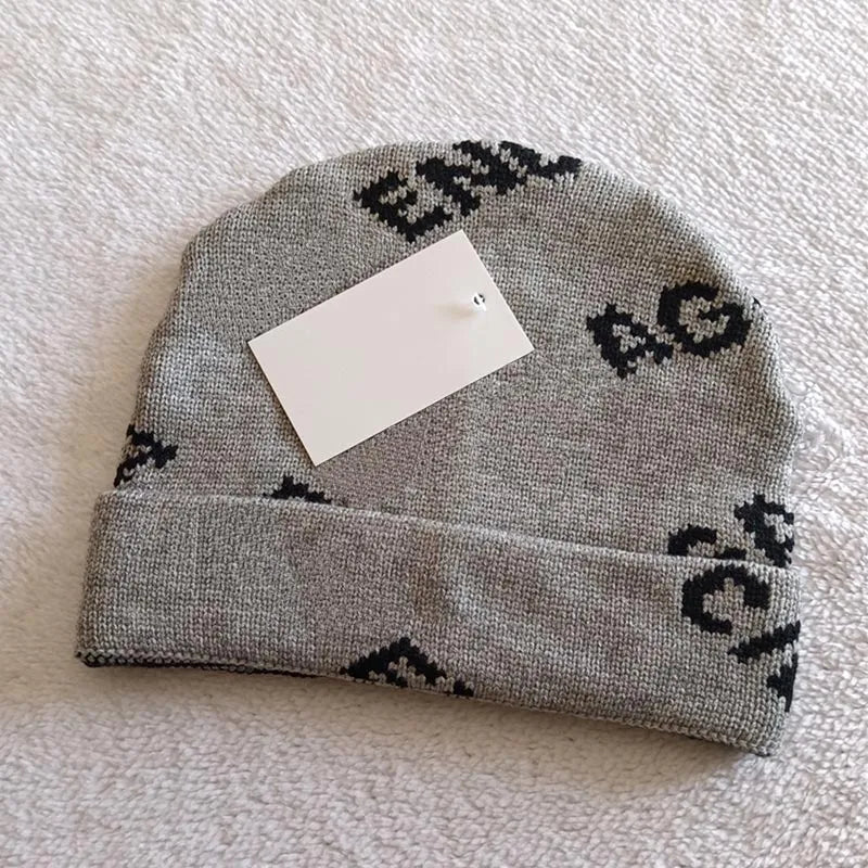 Classic Designer Autumn Winter Beanie Hats Hot Style Men and Women Fashion Universal Knitted Cap Autumn Wool Outdoor Warm Skull Caps