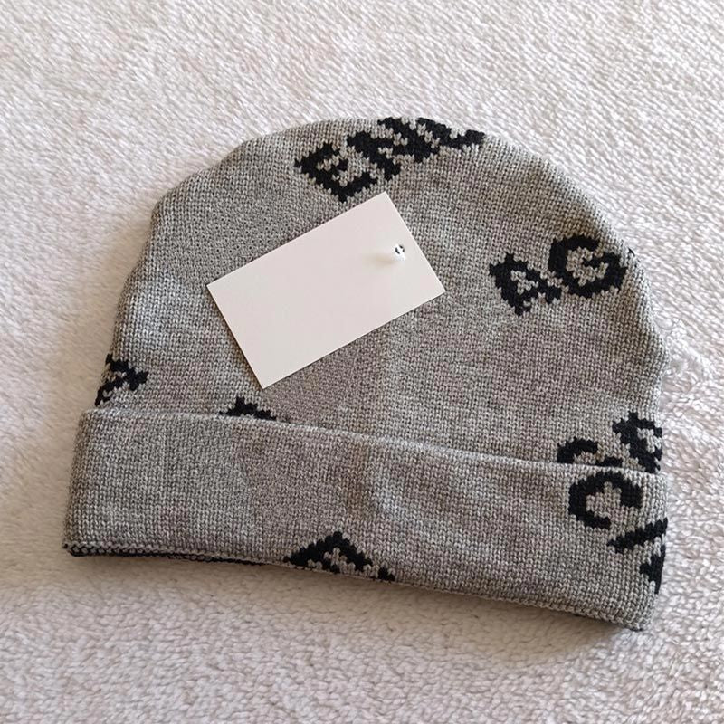 Classic Designer Autumn Winter Beanie Hats Hot Style Men and Women Fashion Universal Knitted Cap Autumn Wool Outdoor Warm Skull Caps