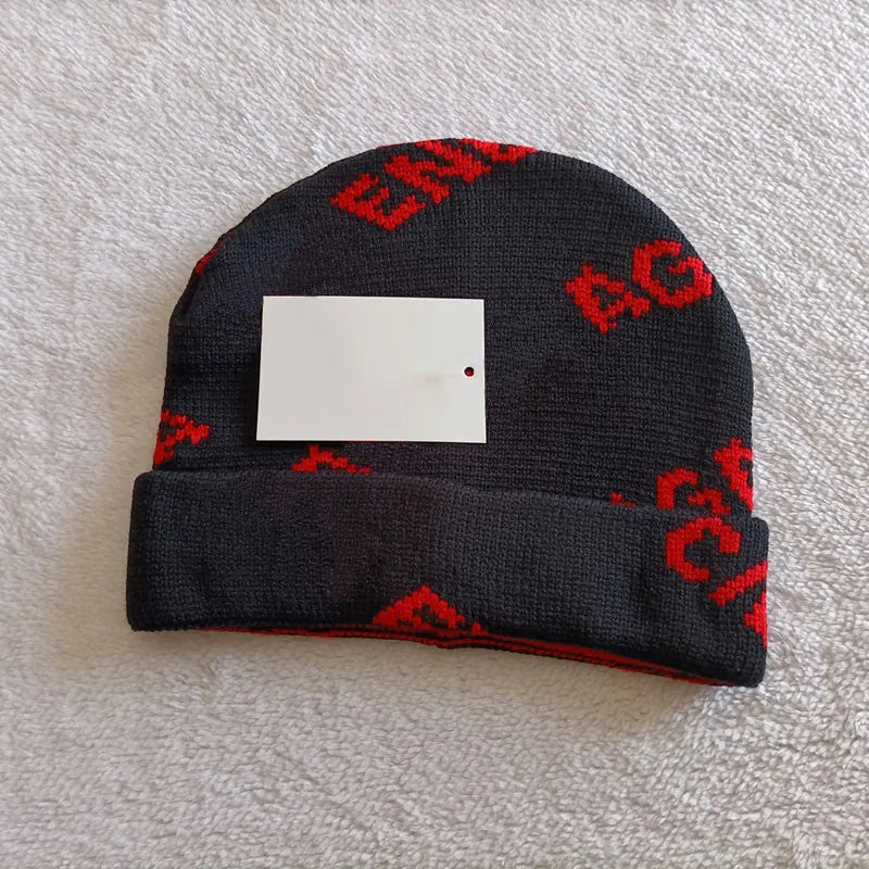 Classic Designer Autumn Winter Beanie Hats Hot Style Men and Women Fashion Universal Knitted Cap Autumn Wool Outdoor Warm Skull Caps