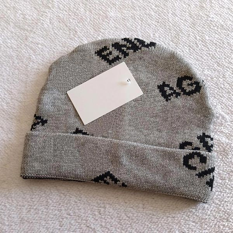 Classic Designer Autumn Winter Beanie Hats Hot Style Men and Women Fashion Universal Knitted Cap Autumn Wool Outdoor Warm Skull Caps